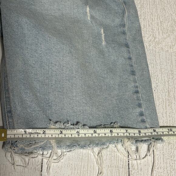 Cello Light Wash Distressed Denim Shorts Size Large - Picture 6 of 12